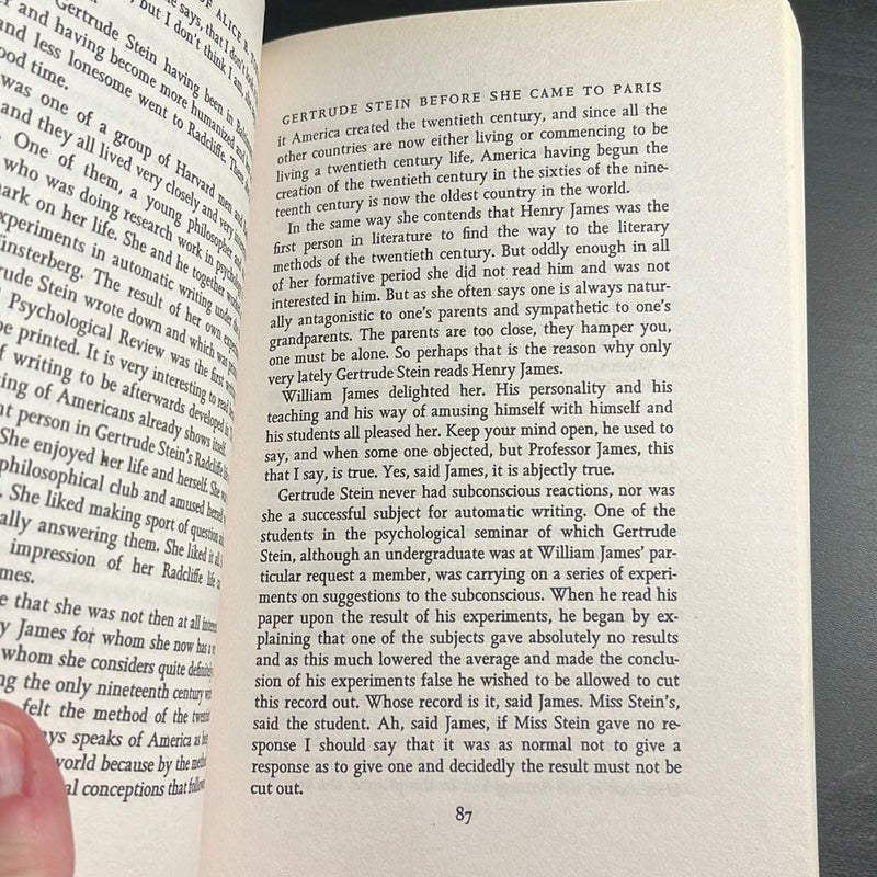 Modern Classics Autobiography of Alice B Toklas