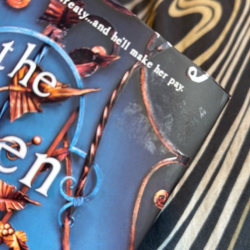 The Wren in the Holly Library (Deluxe Limited Edition)
