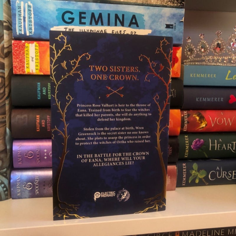 Twin Crowns (FairyLoot Exclusive Edition)