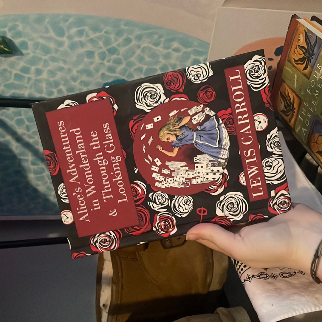The Alice in Wonderland Omnibus Including Alice's Adventures in Wonderland and Through the Looking Glass (with the Original John Tenniel Illustrations) (a Reader's Library Classic Hardcover)