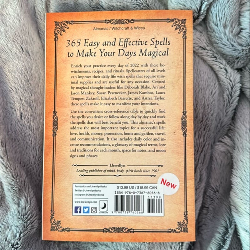 Llewellyn's 2022 Witches' Spell-A-Day Almanac