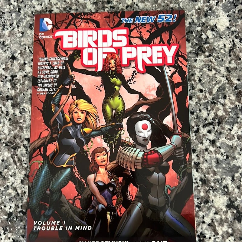 Birds of Prey Vol. 1: Trouble in Mind (the New 52)