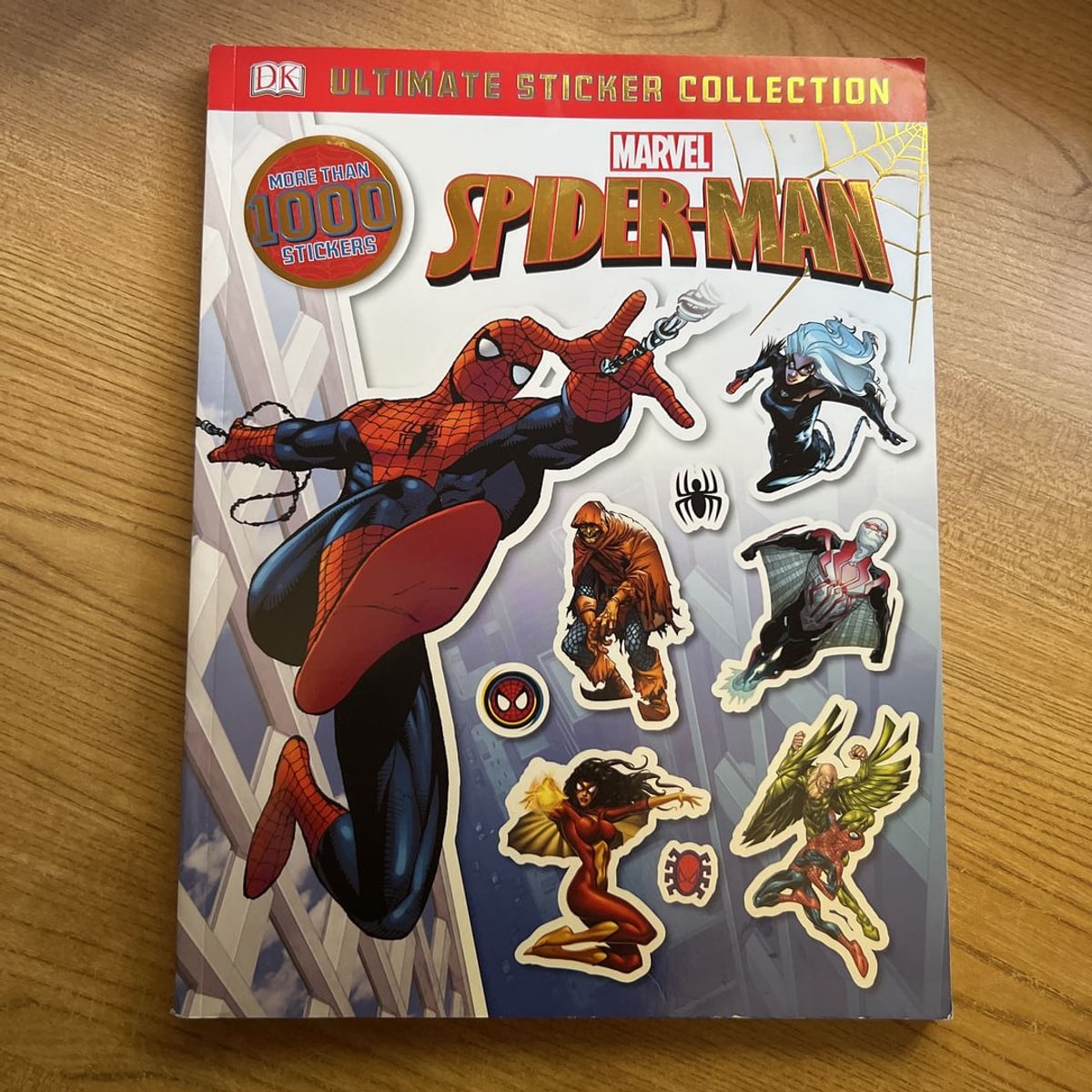 Ultimate Sticker Collection: Spider-Man by Julia March