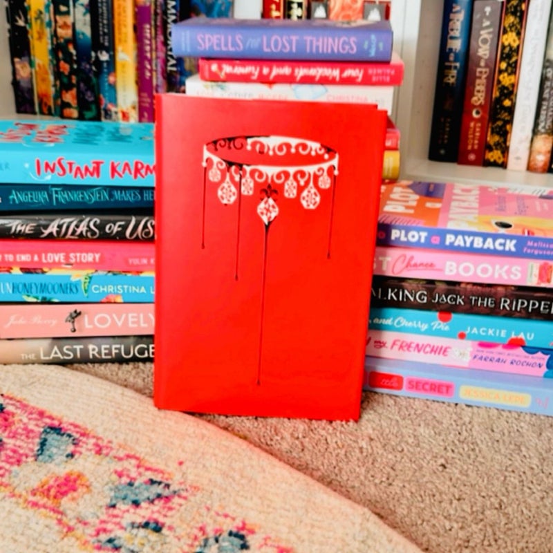 Red Queen Collector's Edition