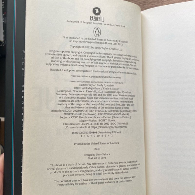 Hotel Magnifique Owlcrate