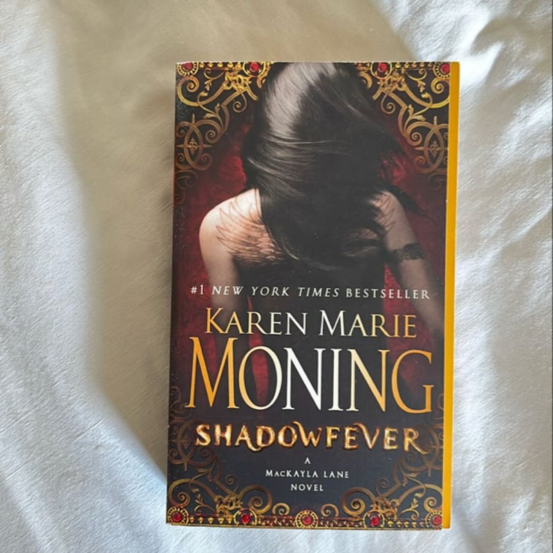 Shadowfever by Karen Marie Moning, Paperback | Pangobooks