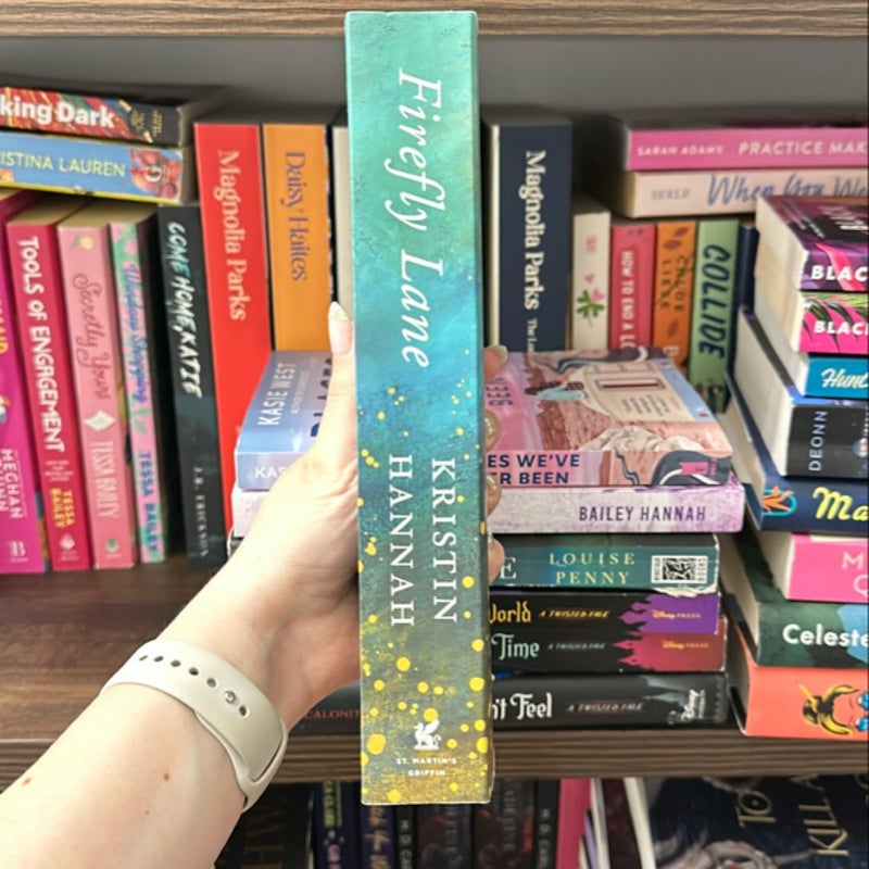 Firefly Lane by Kristin Hannah