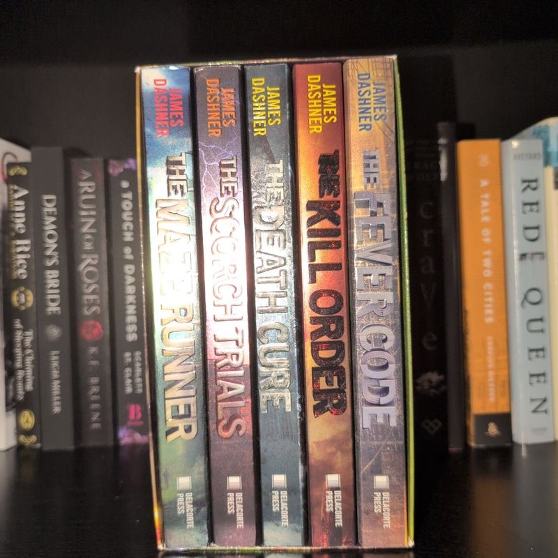 The Maze Runner Series Complete Collection Boxed Set (5-Book)