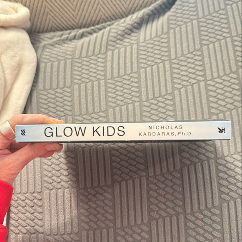 Glow Kids