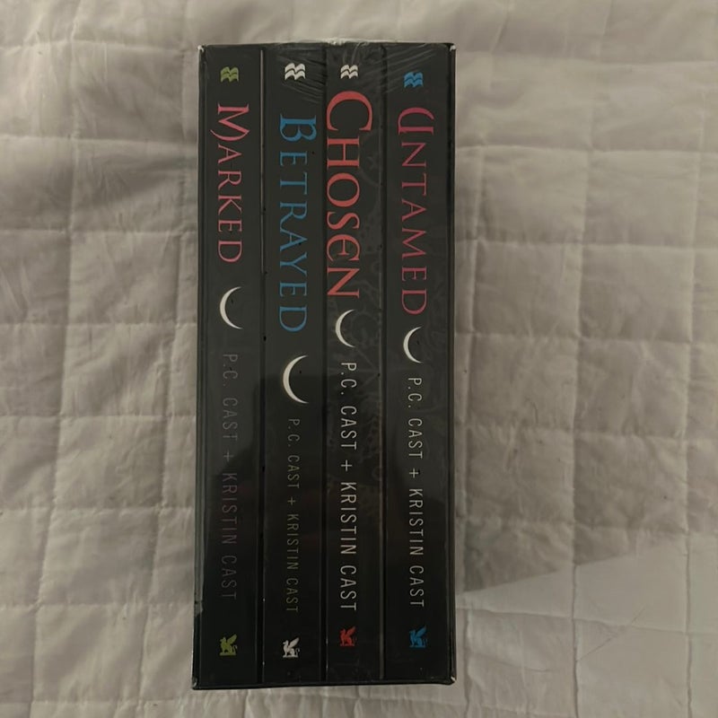 House of Night TP Boxed Set (books 1-4)