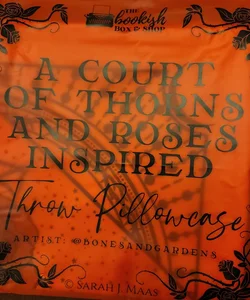 A Court of Thorns and Roses *BOOKISH BOX THROW PILLOWCASE - NOT A BOOK*