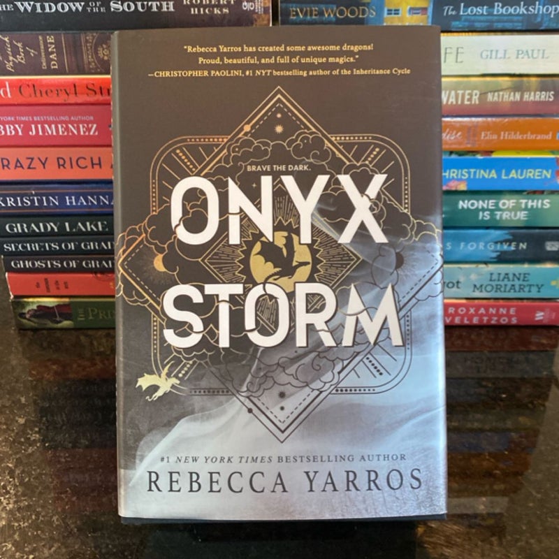 Onyx Storm (Standard Edition)