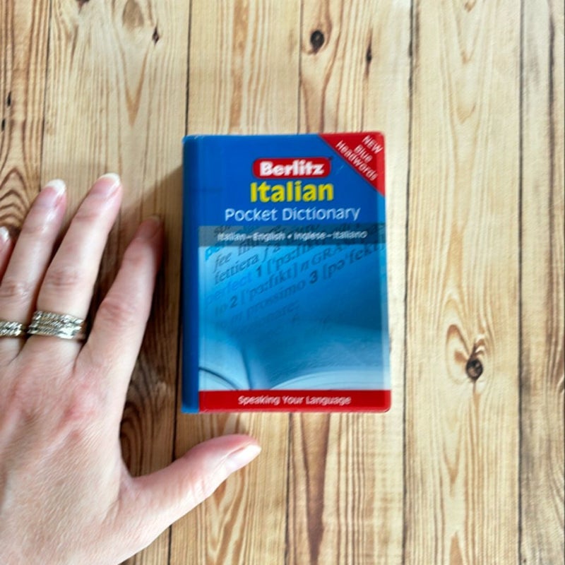 Bundle of Italian Dictionary/Phrasebooks