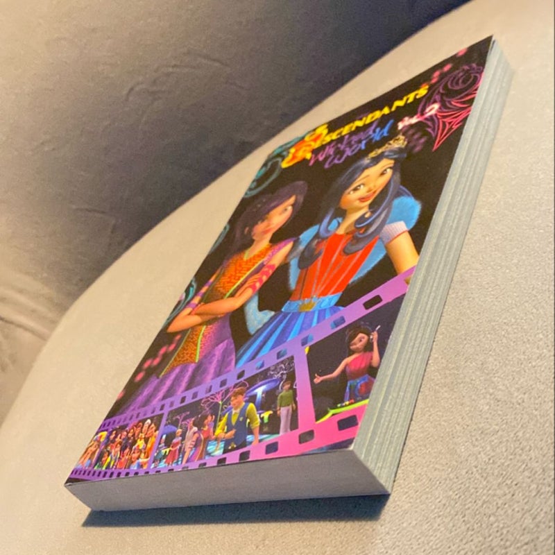 Disney Descendants Wicked World Cinestory Comic Vol. 2