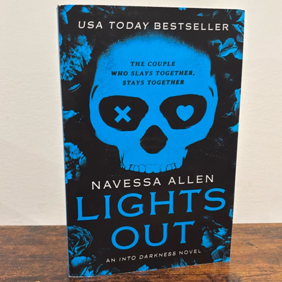 Lights Out by Navessa Allen, Paperback | Pangobooks