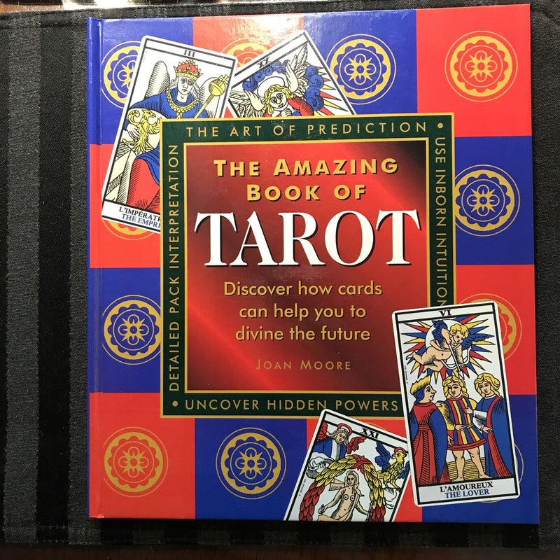 The Amazing Book of Tarot and Card Prediction