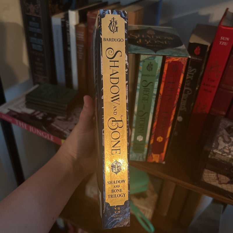 The Shadow and Bone Trilogy Boxed Set