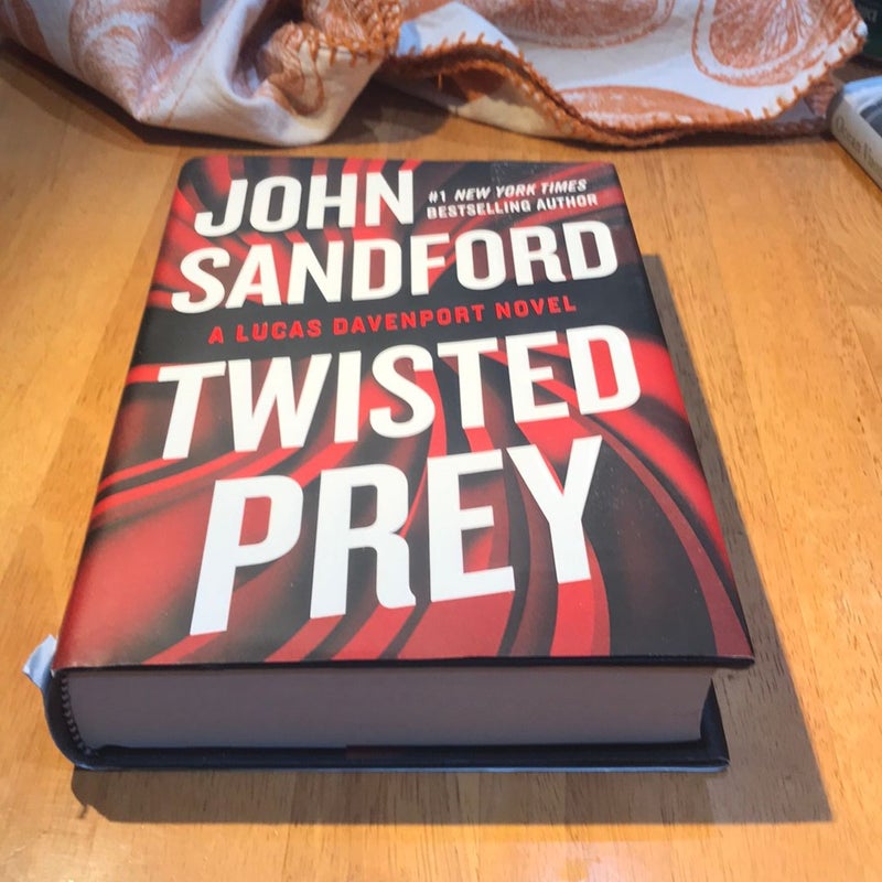 1st ed./1st * Twisted Prey