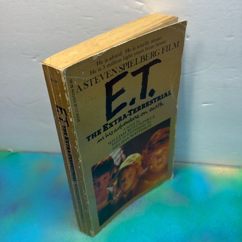 ET the extra-terrestrial paperback movie tie in book 