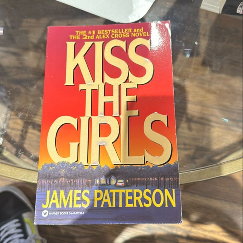 Kiss the Girls