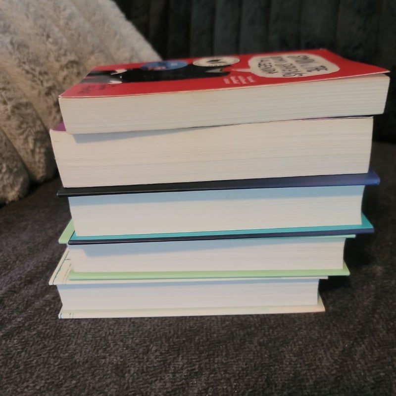 Simon vs. the Homo Sapiens Agenda, What if it's us, a gentlemans guide to Vice and virtue, Carry On & Fangirl