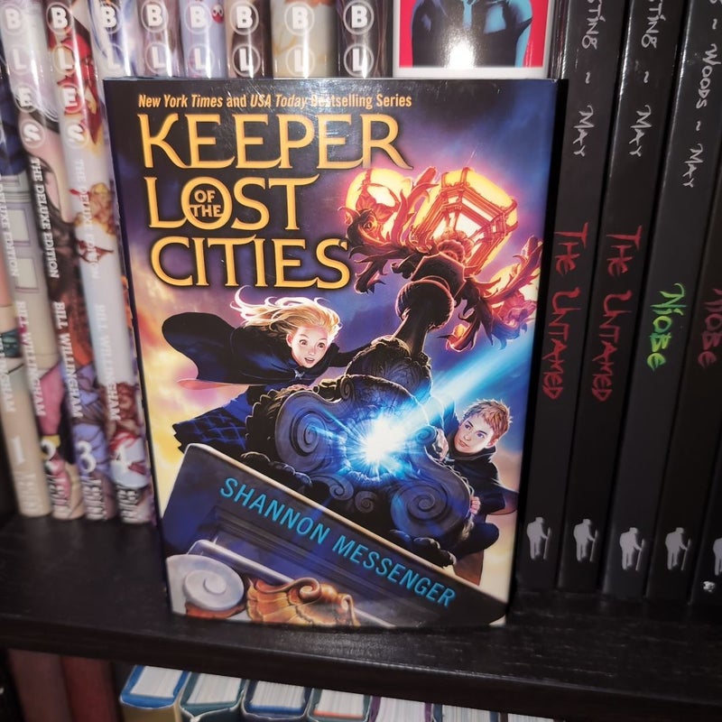 洋書 Keeper of the Lost Cities Keeper of the Lost Cities (1): Messenger, Shannon
