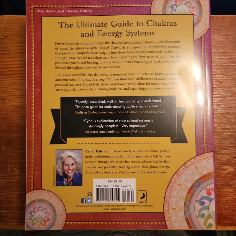 Llewellyn's Complete Book of Chakras