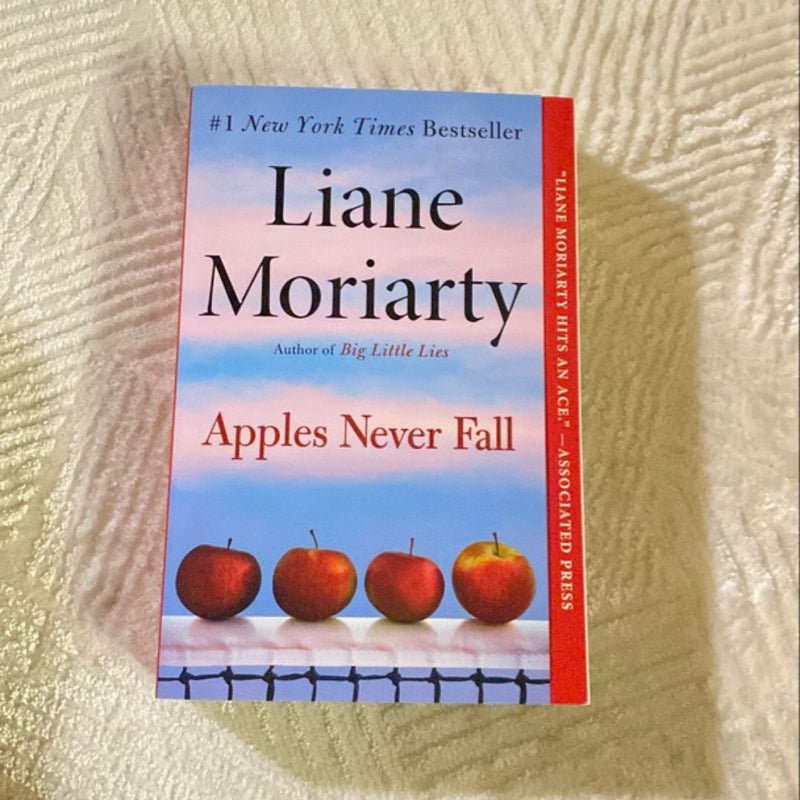 Apples Never Fall