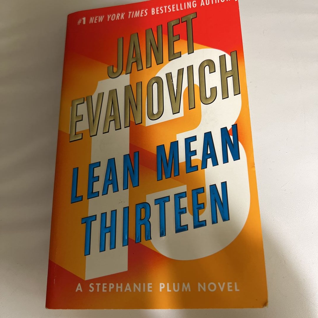Lean Mean Thirteen by Evanovich, Paperback Pangobooks