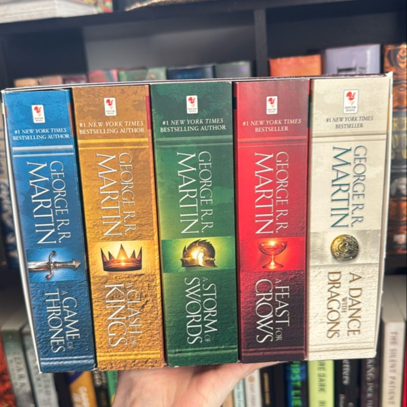 George R. R. Martin's a Game of Thrones 5-Book Boxed Set (Song of Ice and Fire Series)