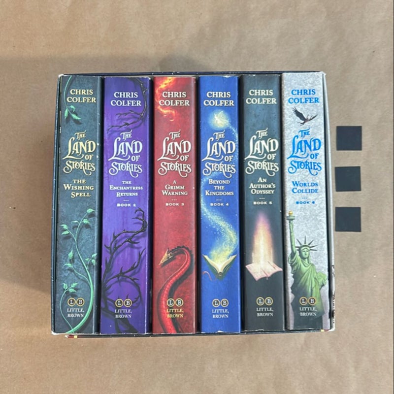 The Land of Stories Complete Paperback Gift Set