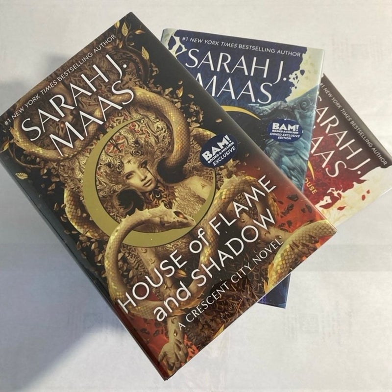 House of Sky and Breath SIGNED BAM Exclusive Crescent City Sarah popular J. Maas