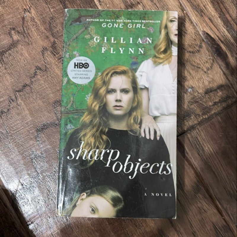 Sharp Objects (Movie Tie-In)