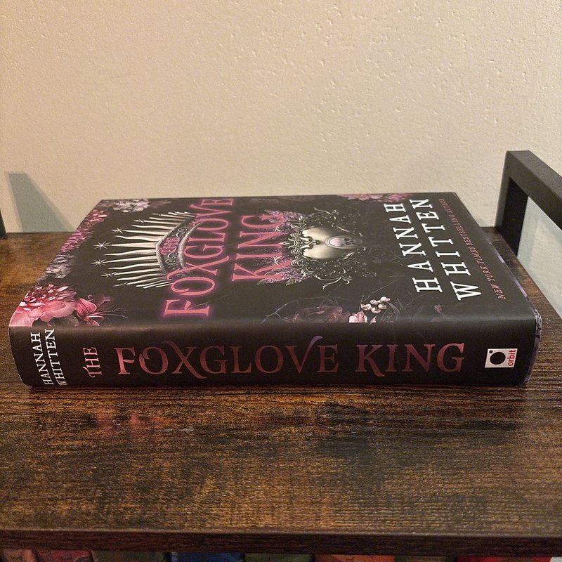 Foxglove King by , Hardcover | Pangobooks