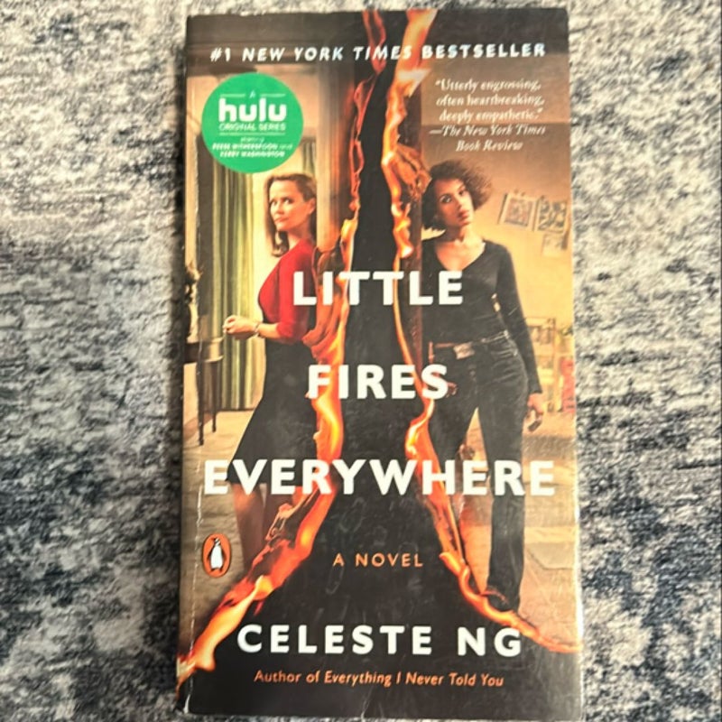 Little Fires Everywhere (Movie Tie-In)