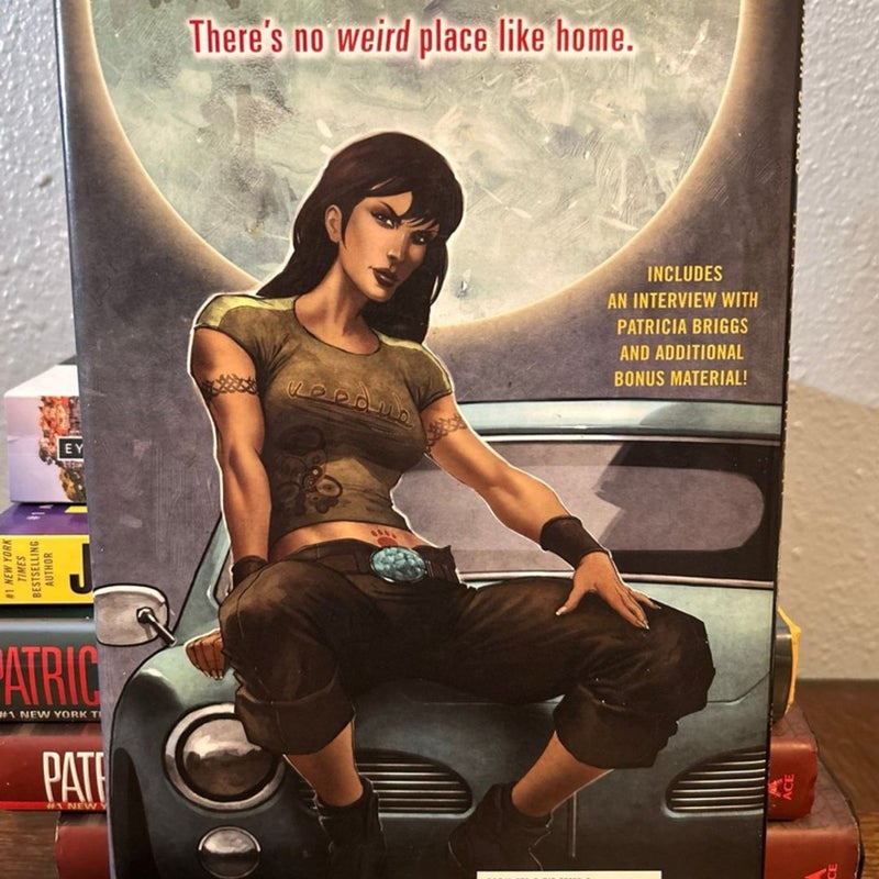 (Signed) Mercy Thompson Homecoming graphic novel