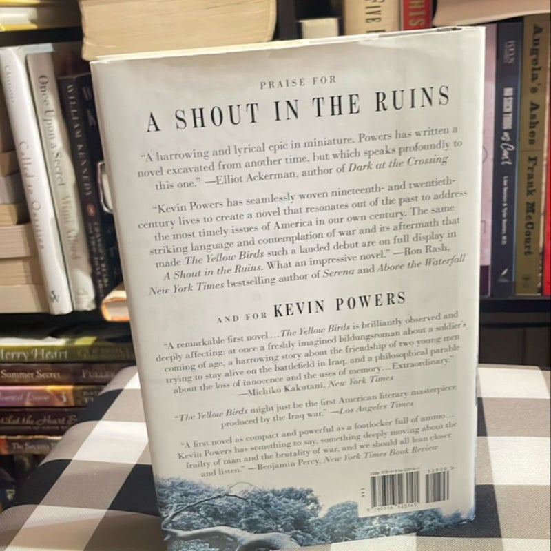A Shout in the Ruins(LARGE PRINT)