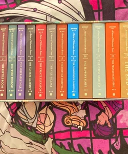 A Series of Unfortunate Events Box: the Complete Wreck (Books 1-13)
