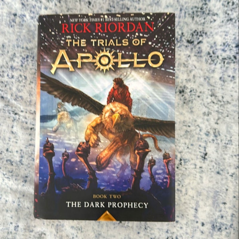 Trials of Apollo, the Book Two the Dark Prophecy (Trials of Apollo, the Book Two)