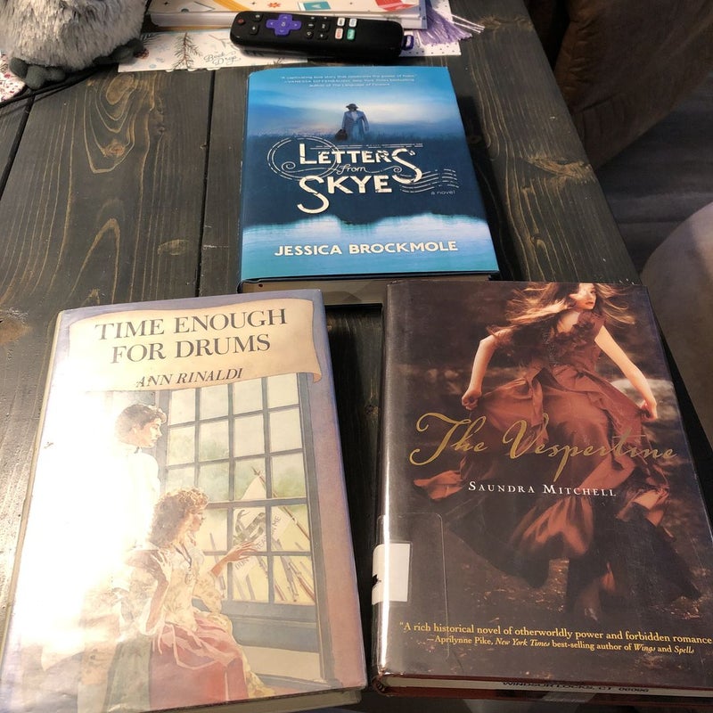 Lot of 3 Historical Romance books - LOT 10
