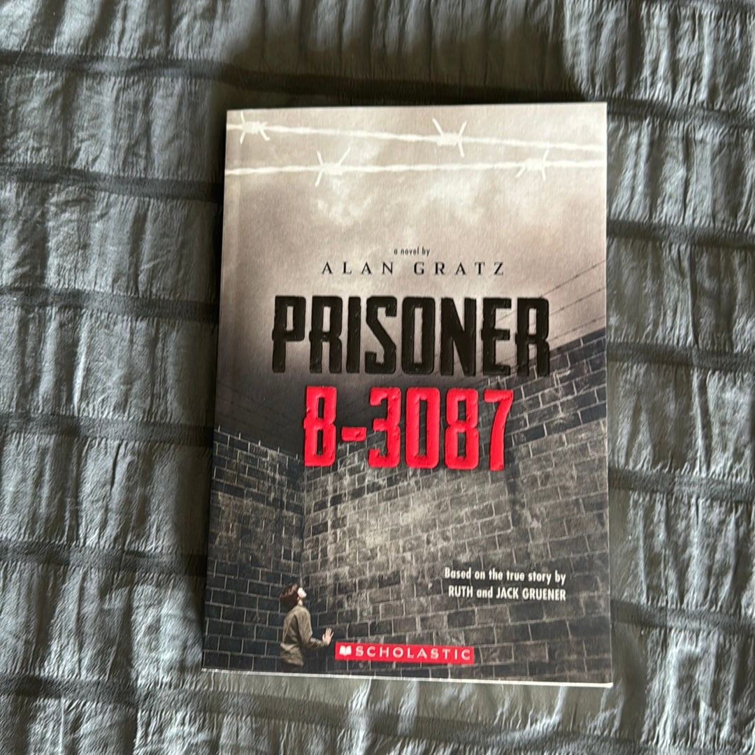 Prisoner B-3087 By Alan Gratz, Paperback | Pangobooks