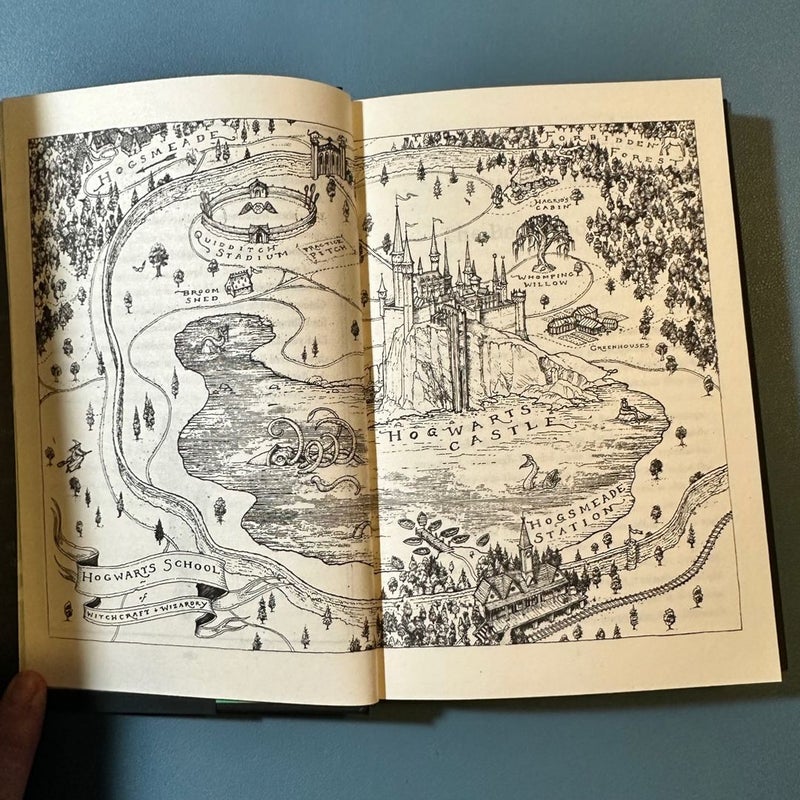 Harry Potter and the Philosopher's Stone - Hardcover Slytherin Edition