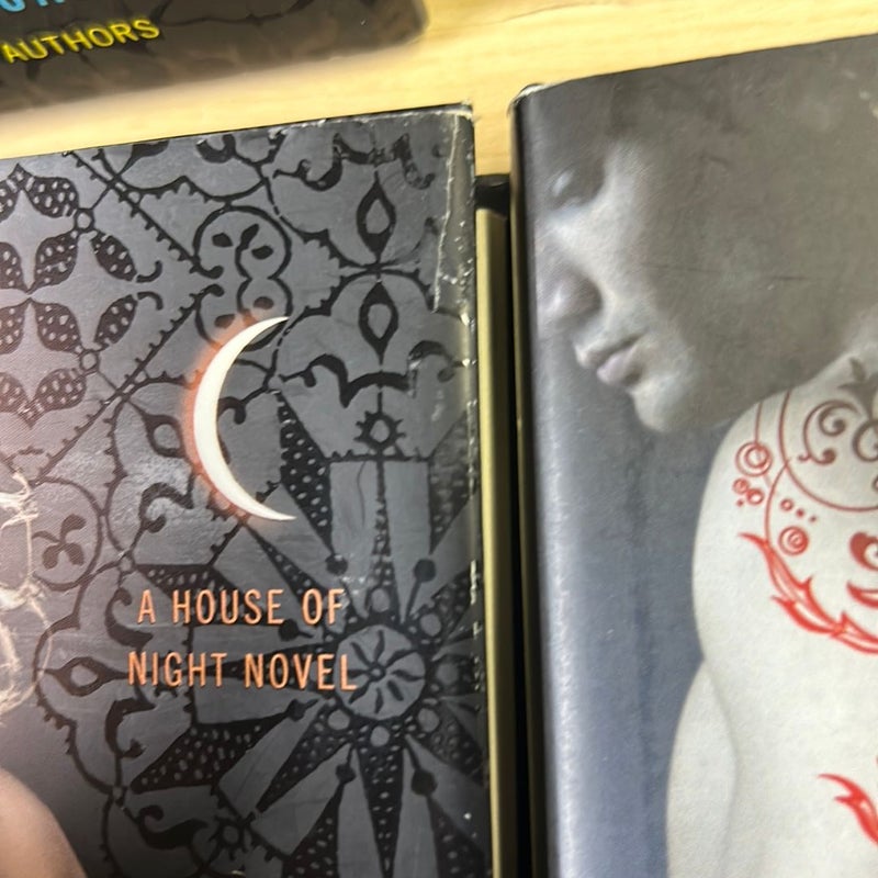 House of Night  book 1-9 4 Paperback and 5 Hardcover Bundle
