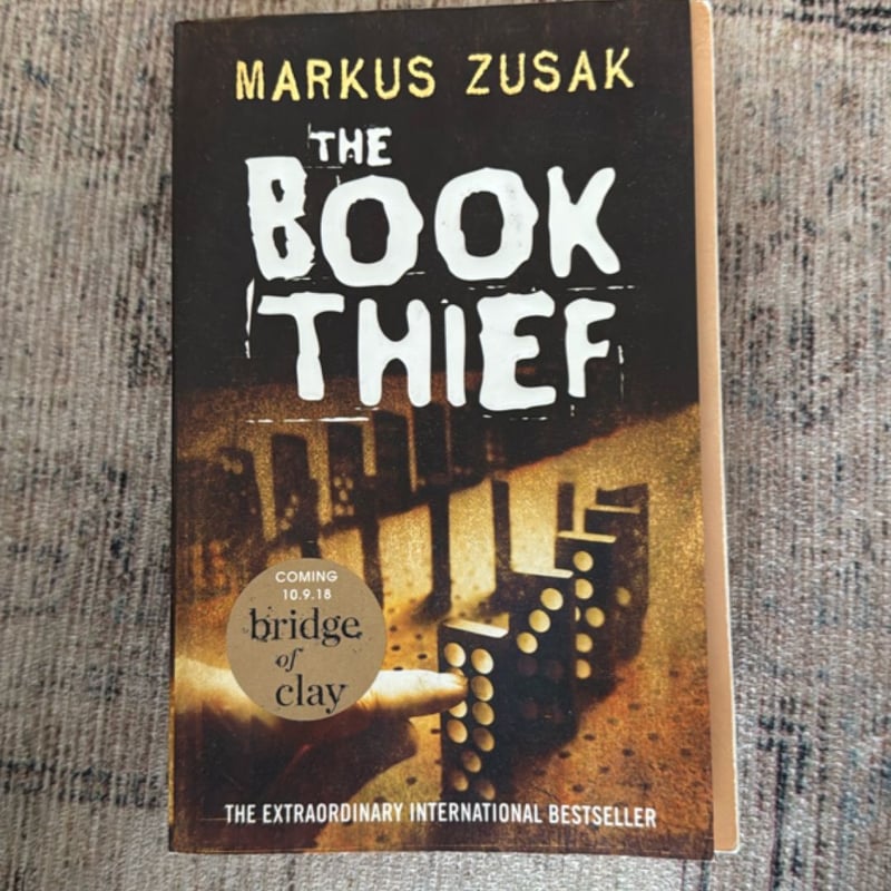The Book Thief by Markus Zusak, Paperback | Pangobooks
