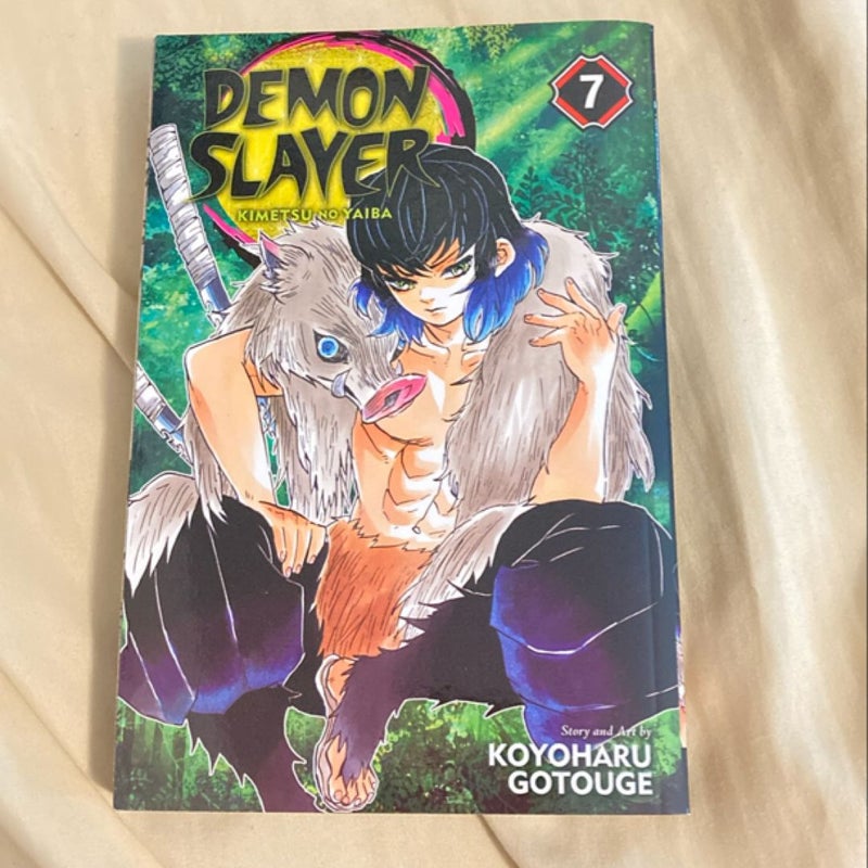 Demon Slayer: Kimetsu No Yaiba, Vol. 7