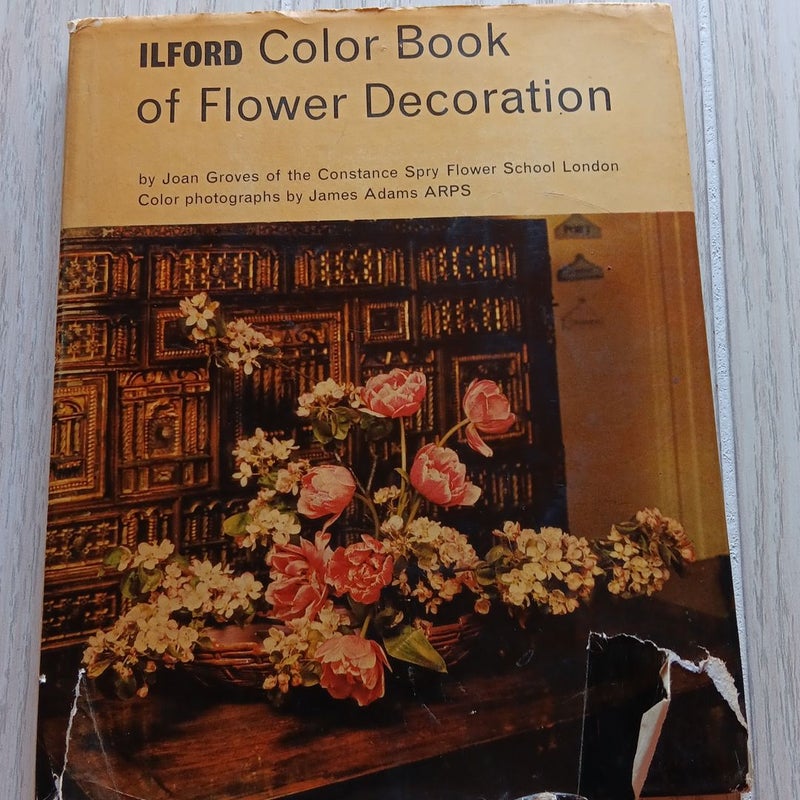 Teller book of flower decoration.