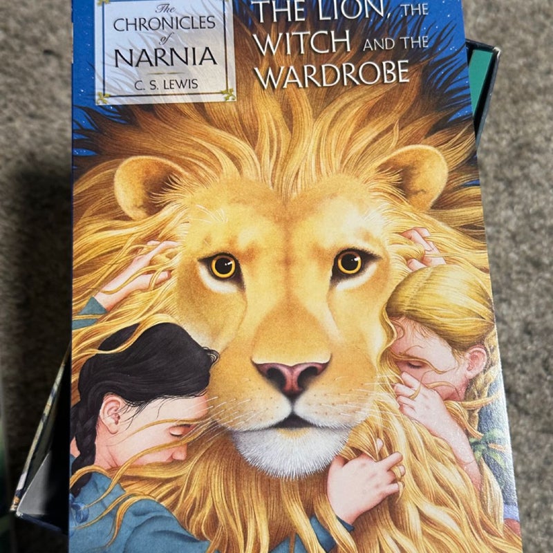 Narnia Box Set with Trivia Book