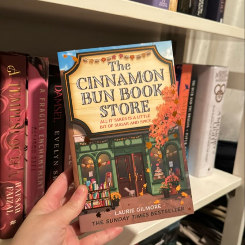 The Cinnamon Bun Book Store (Dream Harbor, Book 2)