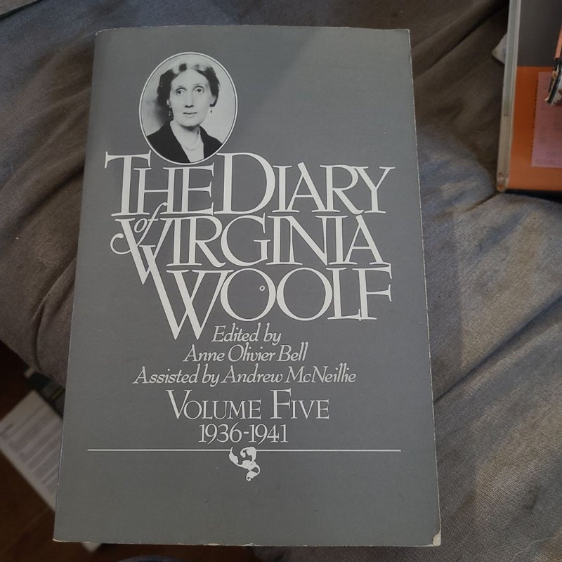 The Diary of Virginia Woolf, Volume 5