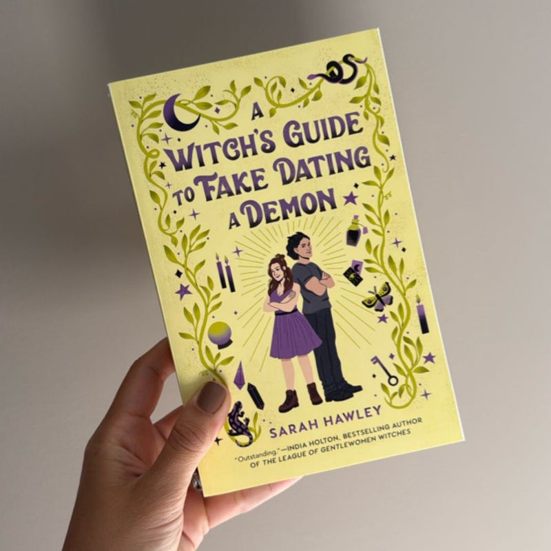A Witch's Guide to Fake Dating a Demon